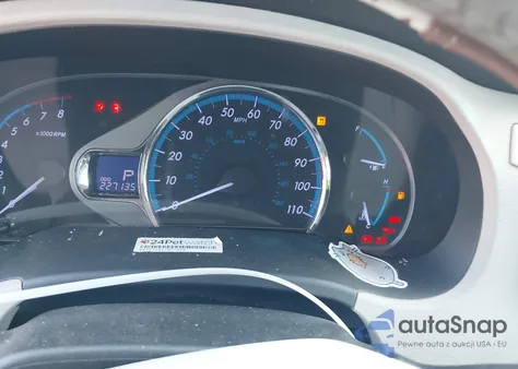 2011 Toyota Sienna Xle V6 z USA, uszkodzony, nr VIN 5TDYK3DC1BS164179